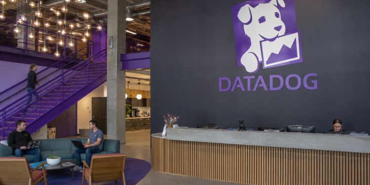 Why is Datadog stock down 18% despite a Q2 earnings beat and guidance raise?
