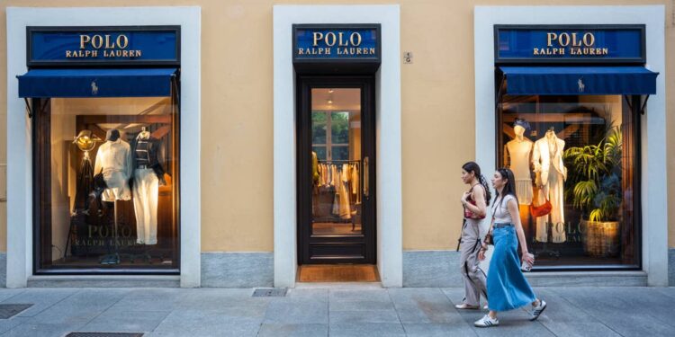 Fashion giant closes another store amid retail shakeup