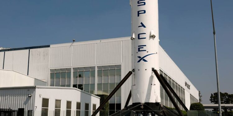 Former Fidelity manager sends troubling SpaceX signal