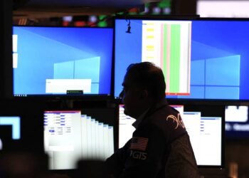 Ultra-short bond ETFs complicate case for holding cash