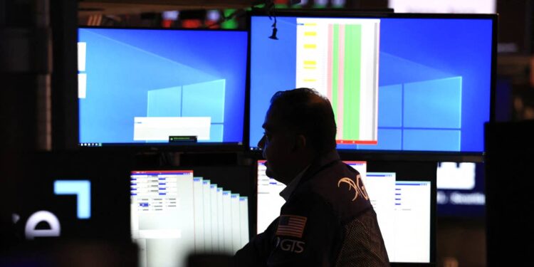 Ultra-short bond ETFs complicate case for holding cash