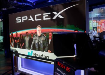 SpaceX has a ‘cash cow’ hiding in plain sight. Here’s why I’m buying the stock