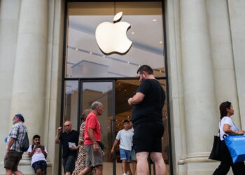 Jim Cramer’s top 10 things to watch in the stock market Friday
