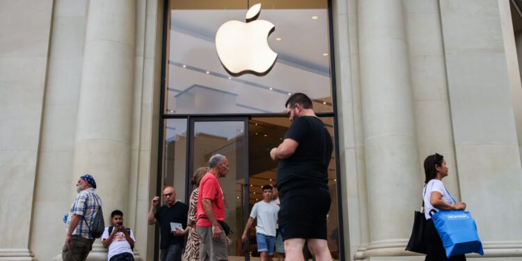 Jim Cramer’s top 10 things to watch in the stock market Friday