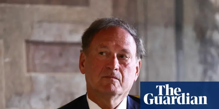 Samuel Alito steps aside in a major climate case amid scrutiny over oil stock holdings
