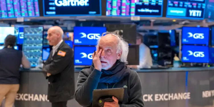 Global selloff in stocks as bond market enters ‘new era’ of risk