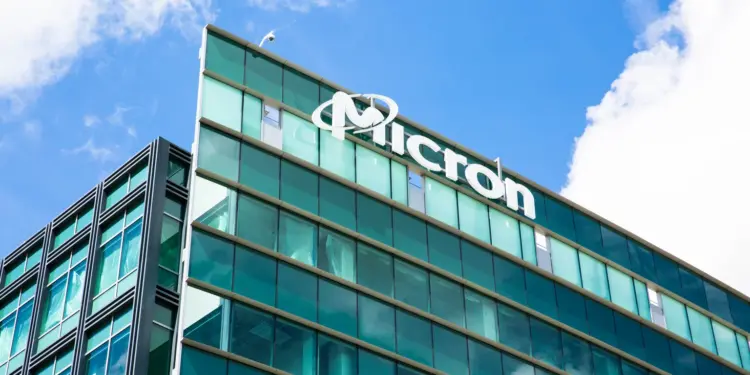 Micron’s Stock Faces Another Post-Earnings Plunge (NASDAQ:MU)