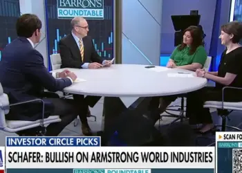 Apple vs. Netflix stock trends and top investment picks on ‘Barron’s Roundtable’