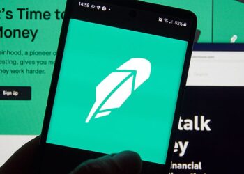 Robinhood Soars, SpaceX Orbits Entry: Five Stocks Near Buy Points