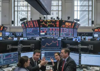 Artificial Intelligence Slump Dampens Market Gains Despite Corporate Earnings Beat
