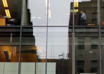 Forget ‘coffee badging’: ‘Calendar stalkers’ game return to office