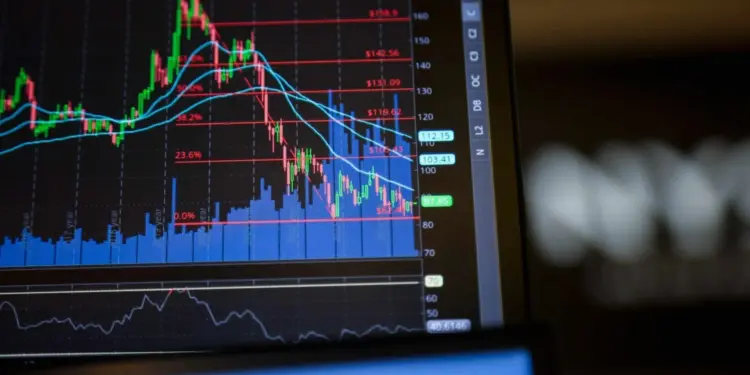 Algorithms Over Emotion As Quant Funds Outpace Traditional Portfolios