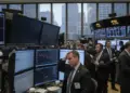Banking Giants Face Mixed Results as JPMorgan Stumbles