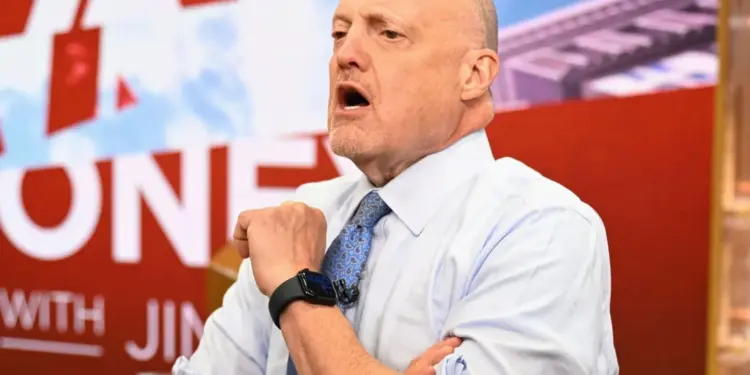 Bet on the Giants: Why Jim Cramer Favors Blue Chips for the AI Era