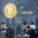 Digital Gold Shines While Seoul’s Tech Giants Tumble