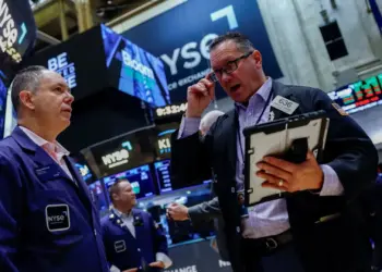 Bond Market Pressure Weighs on Wall Street Ahead of Fed Insight