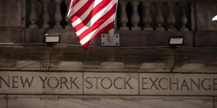 Energy Spikes and Tech Jitters Pull Wall Street Back From Peak