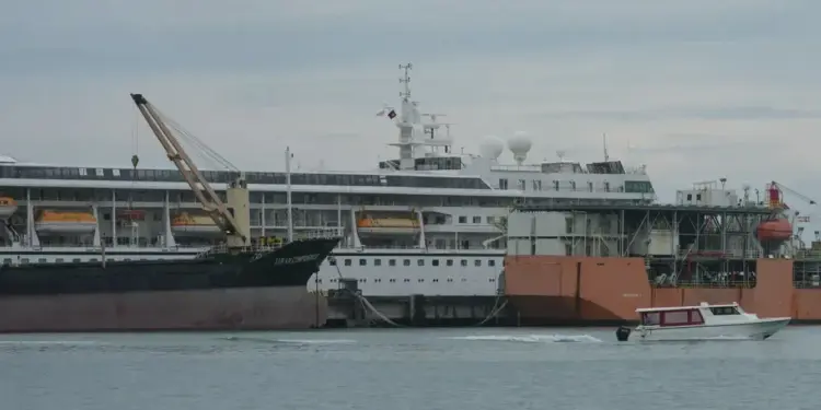 Floating Dreams Sink Under Weight of Global Fuel Crisis