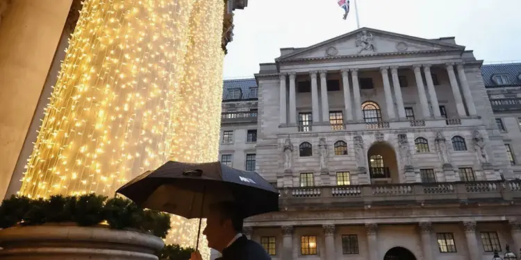 Fuel Price Surge Pushes UK Inflation Higher and Threatens Rate Hikes