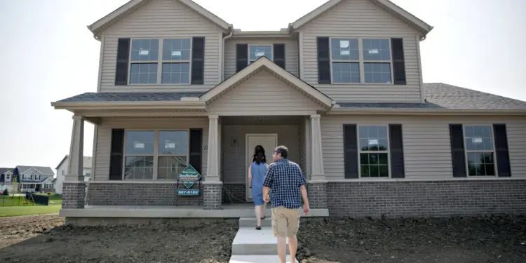 Mortgage rates surge to highest level since 2023 as bond yields spike