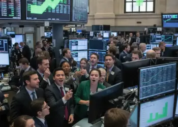 Tech Gains Lead Broad Market Recovery As Speculative Biotech Interest Grows
