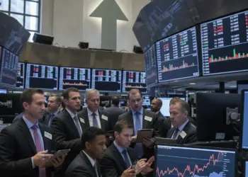 Energy Spikes And Tech Anticipation Shake Wall Street Opening