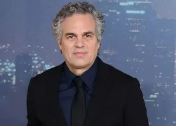 Mark Ruffalo blasts Paramount-Warner Bros. merger after judge clears $110B Hollywood deal