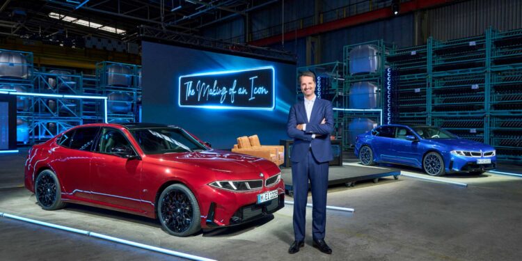 “Made in Germany”: BMW investing around two billion euros in the production of the new BMW 3 Series.