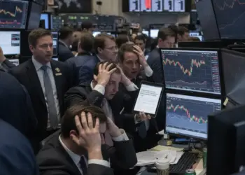 High Interest Rates Spark Massive Retreat From Artificial Intelligence Stocks