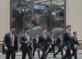 Wall Street Braces for Banking Blitz While Asian Markets Slide