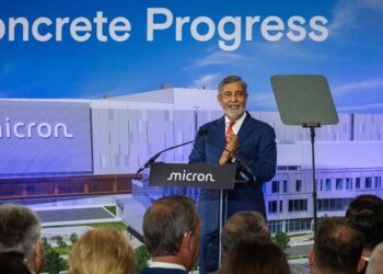 Micron Technology Tops Lofty Fiscal Q4 Goals, Guides Above Views