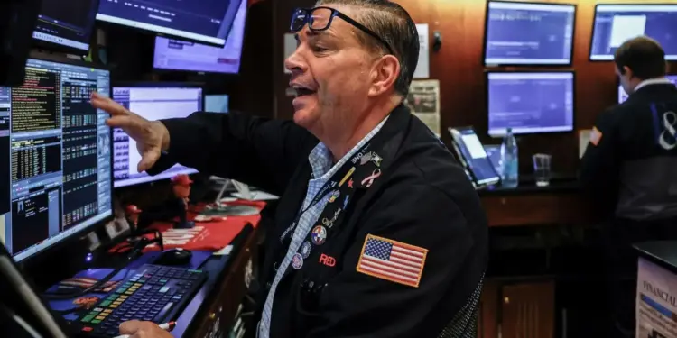 Tech Surge Propels Markets Higher Amid Bond Volatility and Global Shifts