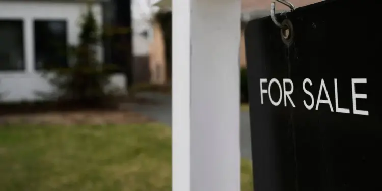 The High Cost of Hope: Rising Interest Rates Freeze Big Purchases