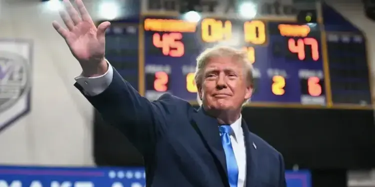 Trump Escalates Economic Warfare With Threats of Massive Import Duties