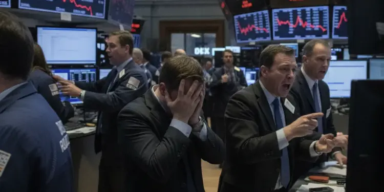 Tech Bubble Fears Trigger Market Turmoil Over AI Returns